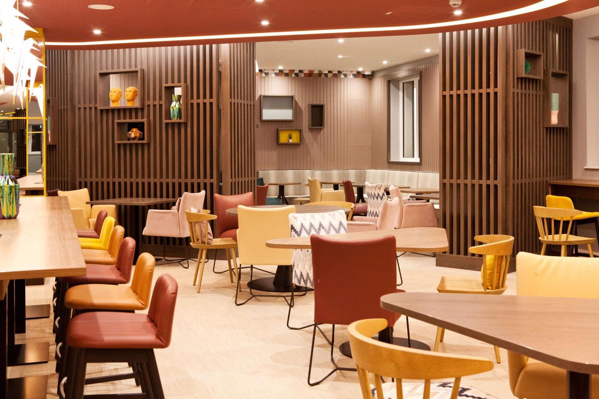 Hotel Hampton By Hilton Ratisbona Exterior foto