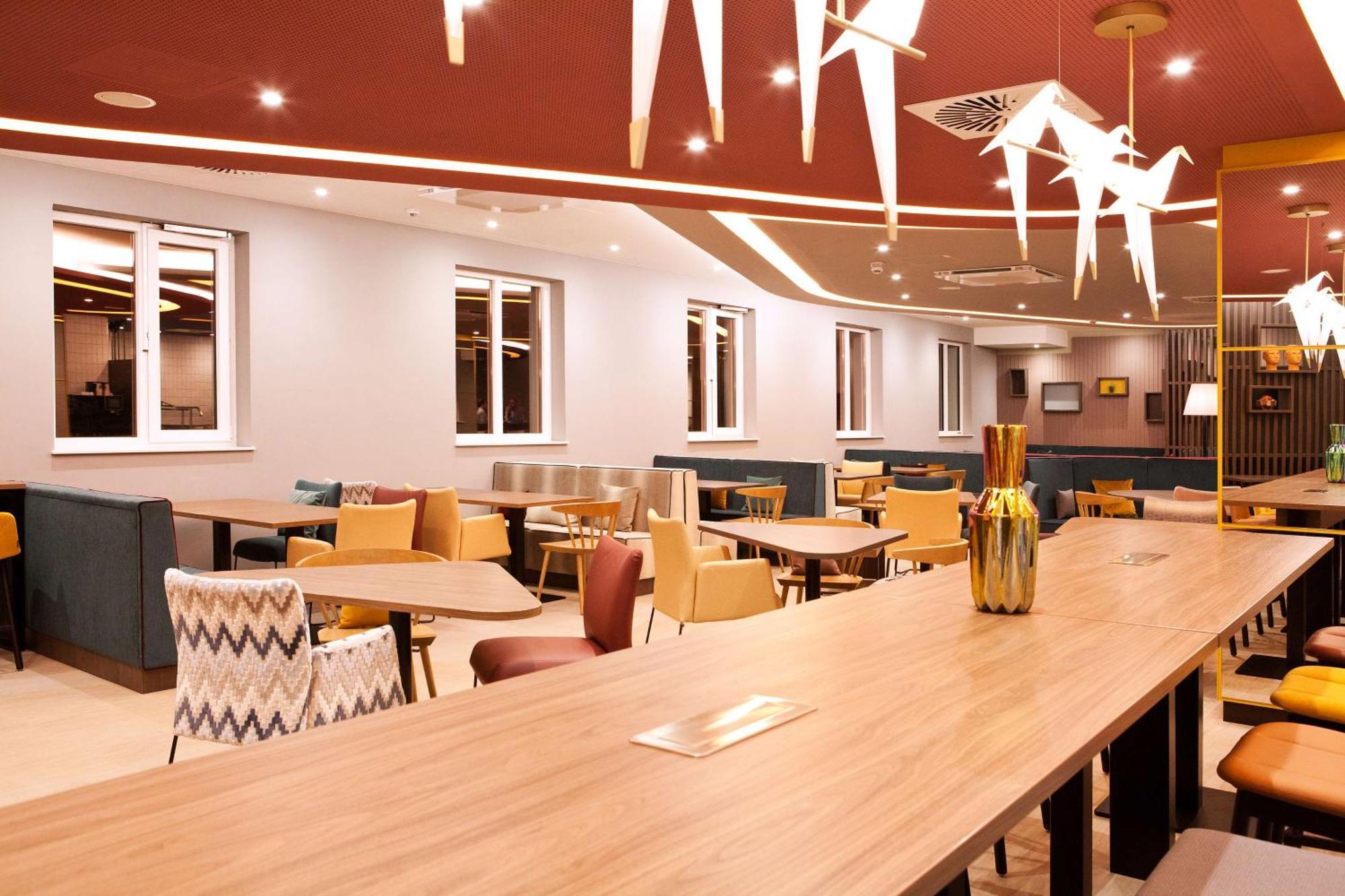 Hotel Hampton By Hilton Ratisbona Exterior foto