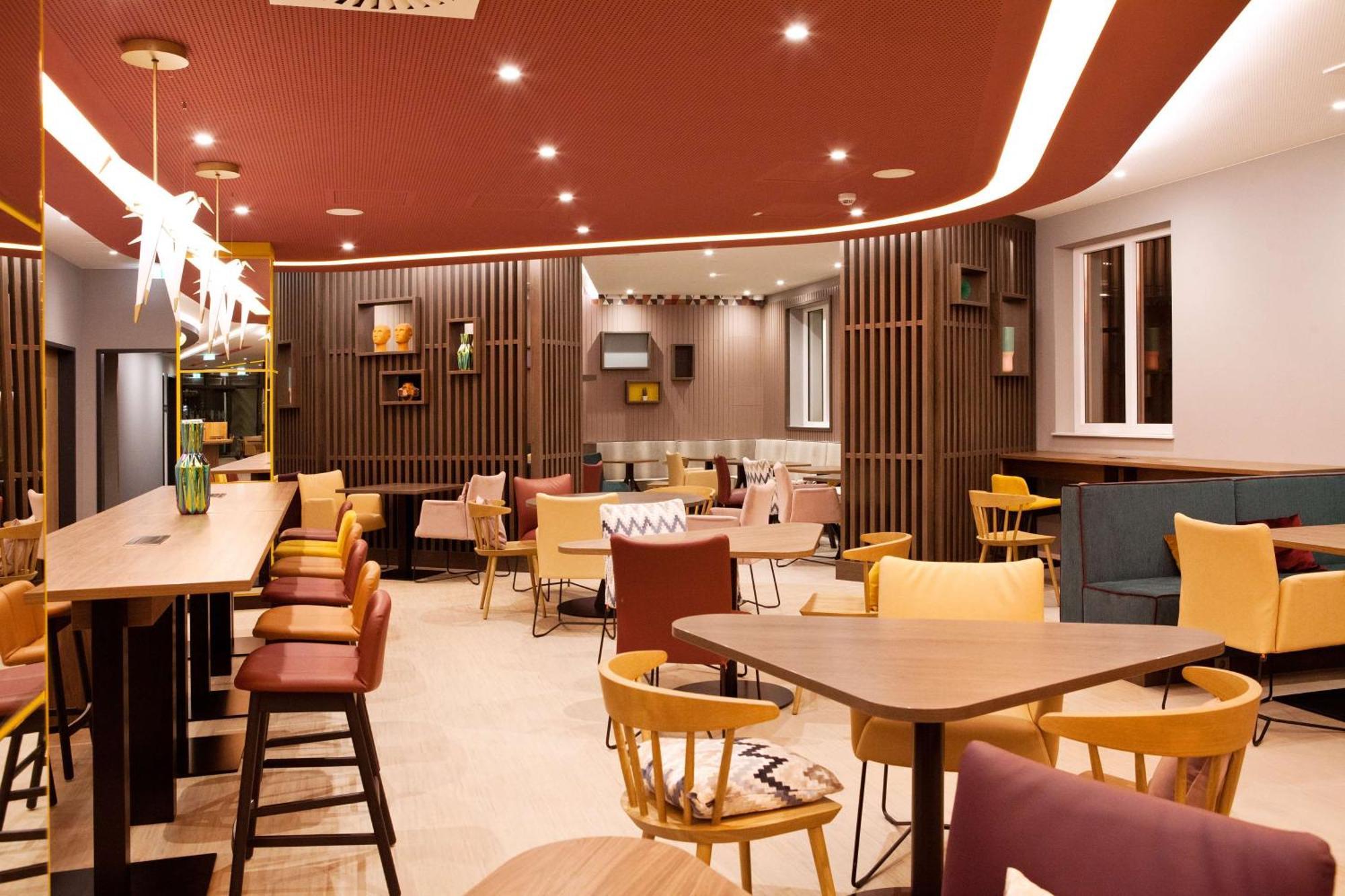 Hotel Hampton By Hilton Ratisbona Exterior foto