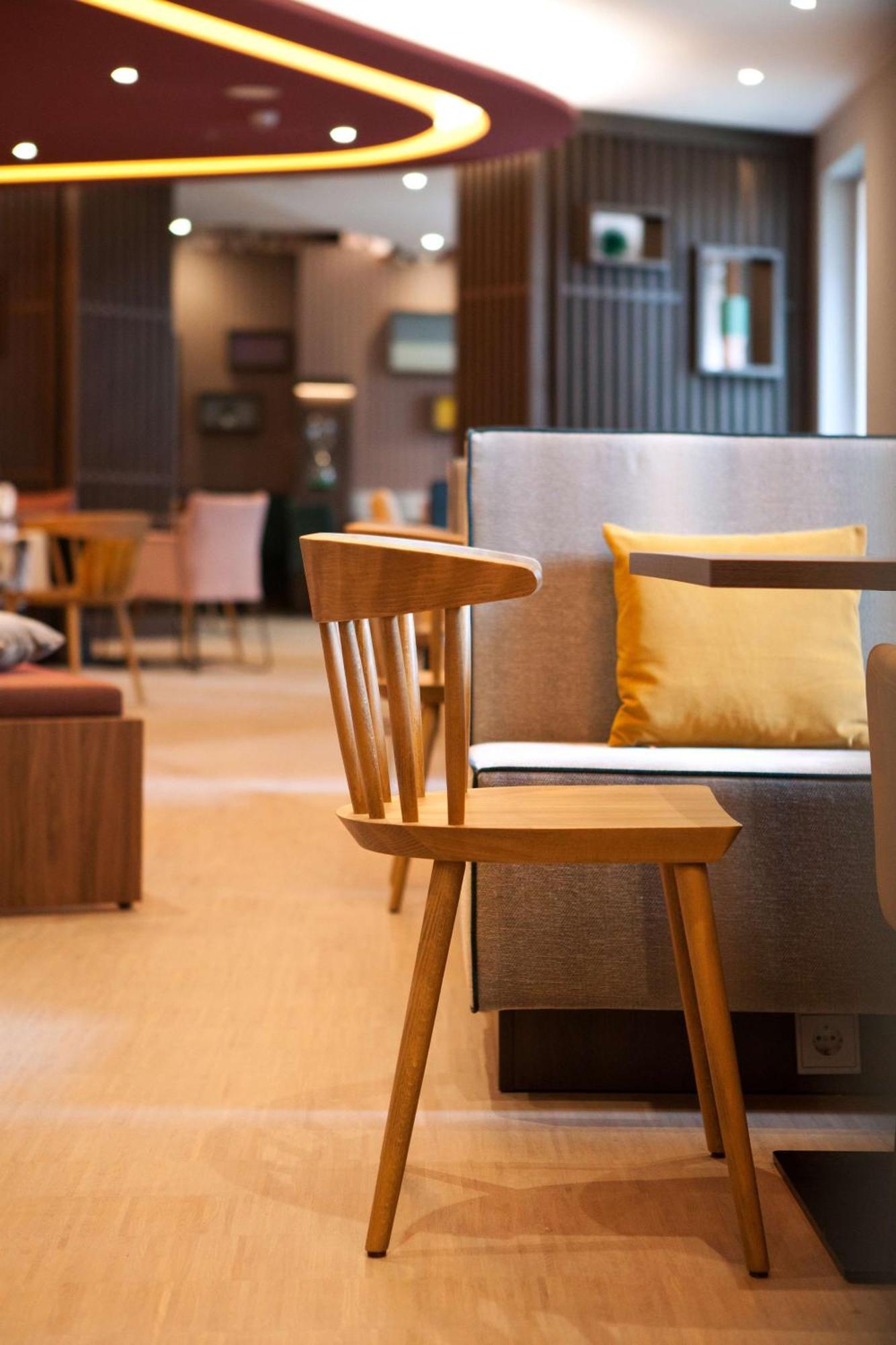 Hotel Hampton By Hilton Ratisbona Exterior foto