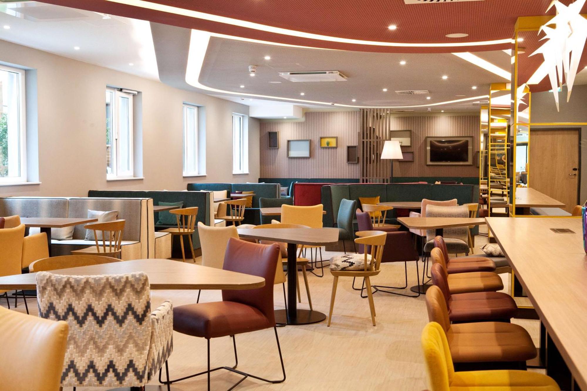 Hotel Hampton By Hilton Ratisbona Exterior foto