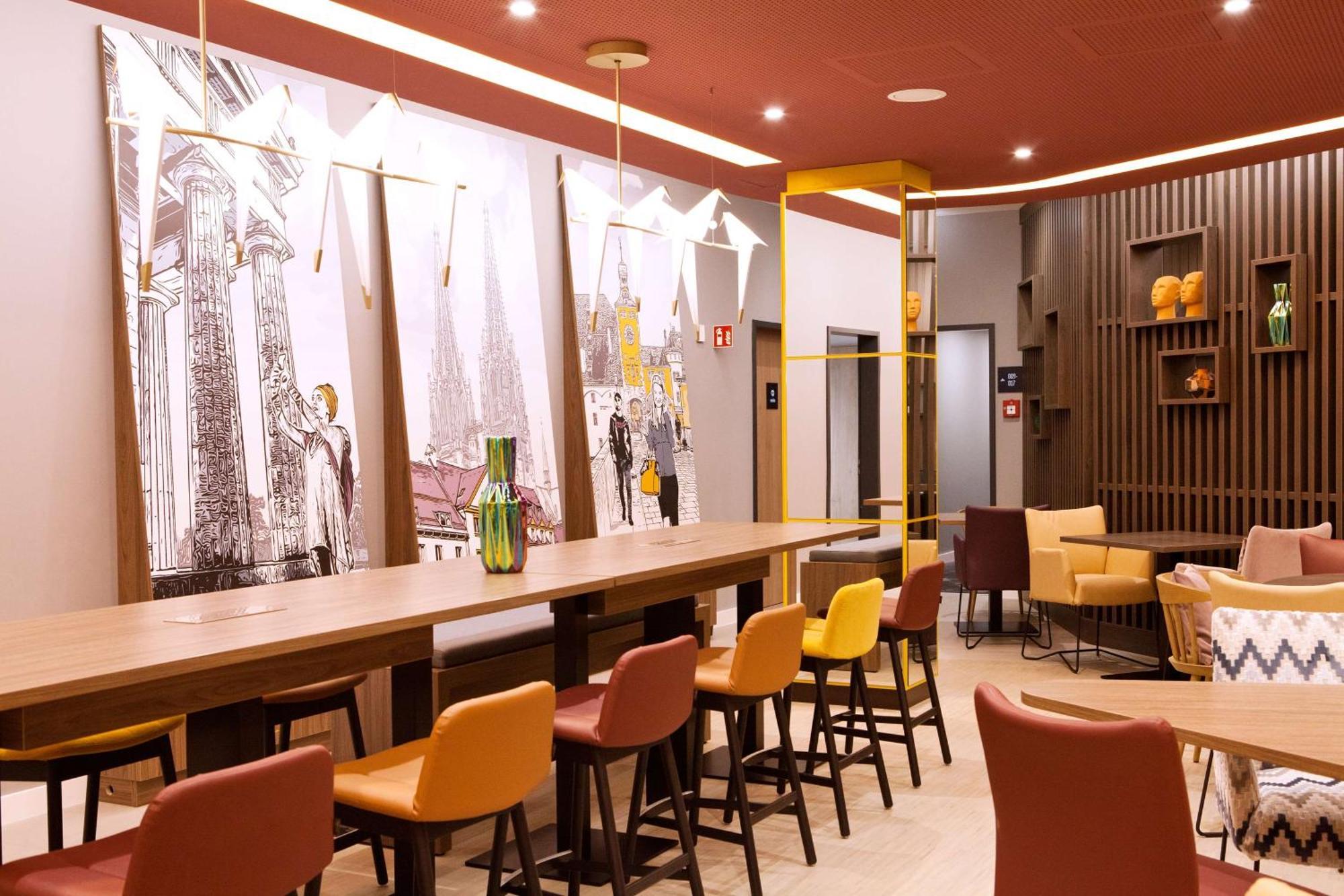 Hotel Hampton By Hilton Ratisbona Exterior foto