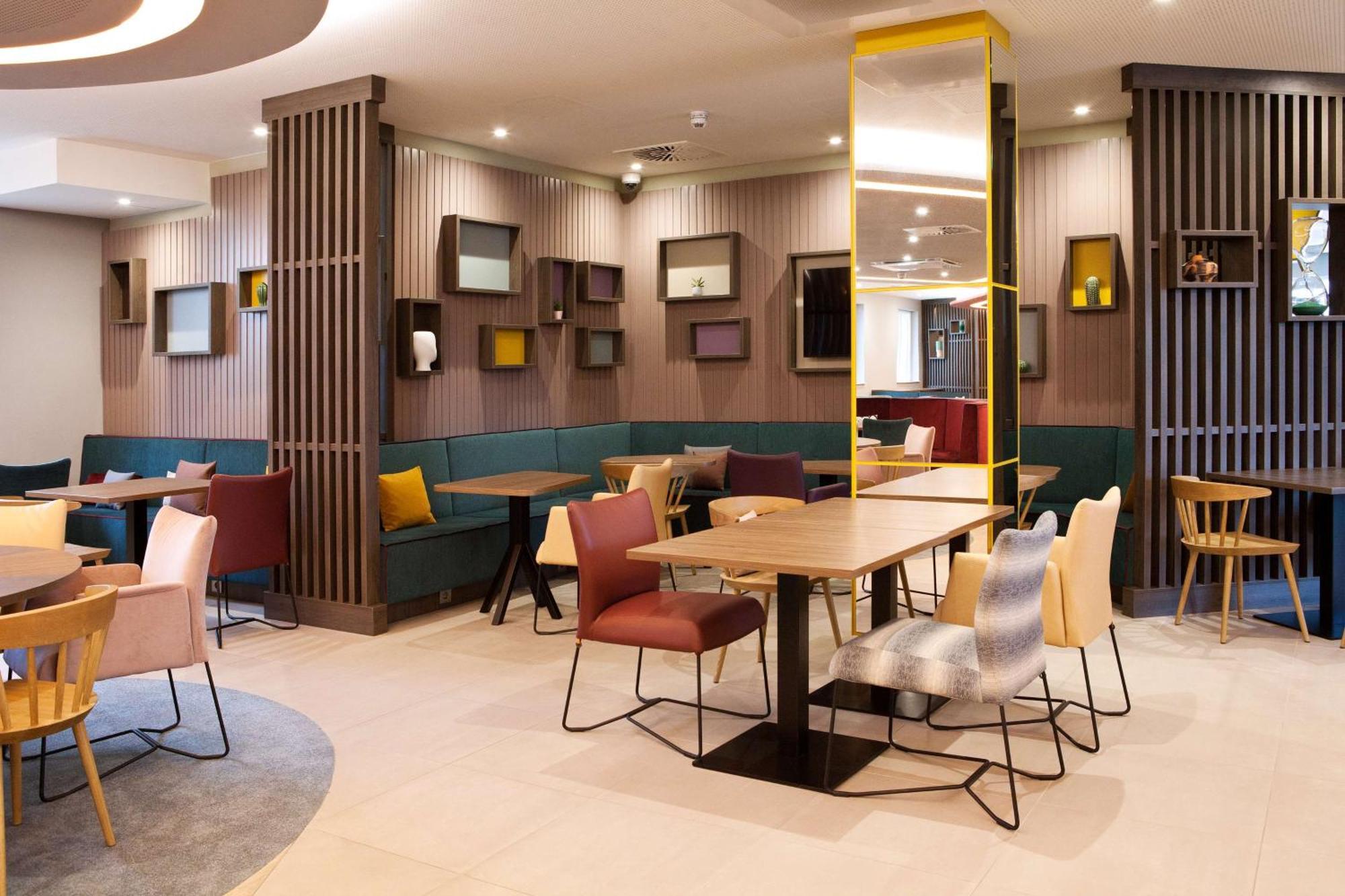 Hotel Hampton By Hilton Ratisbona Exterior foto
