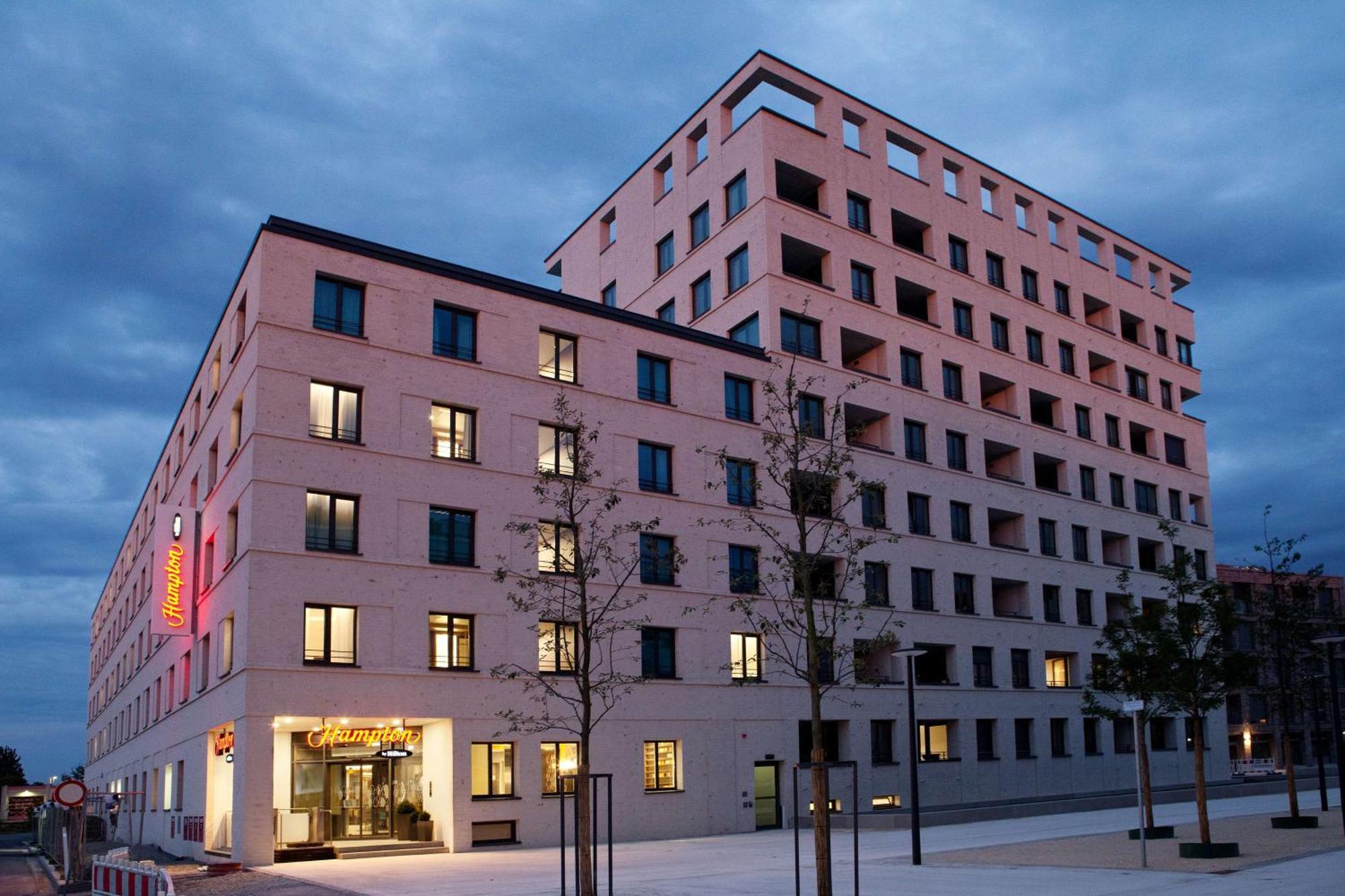 Hotel Hampton By Hilton Ratisbona Exterior foto